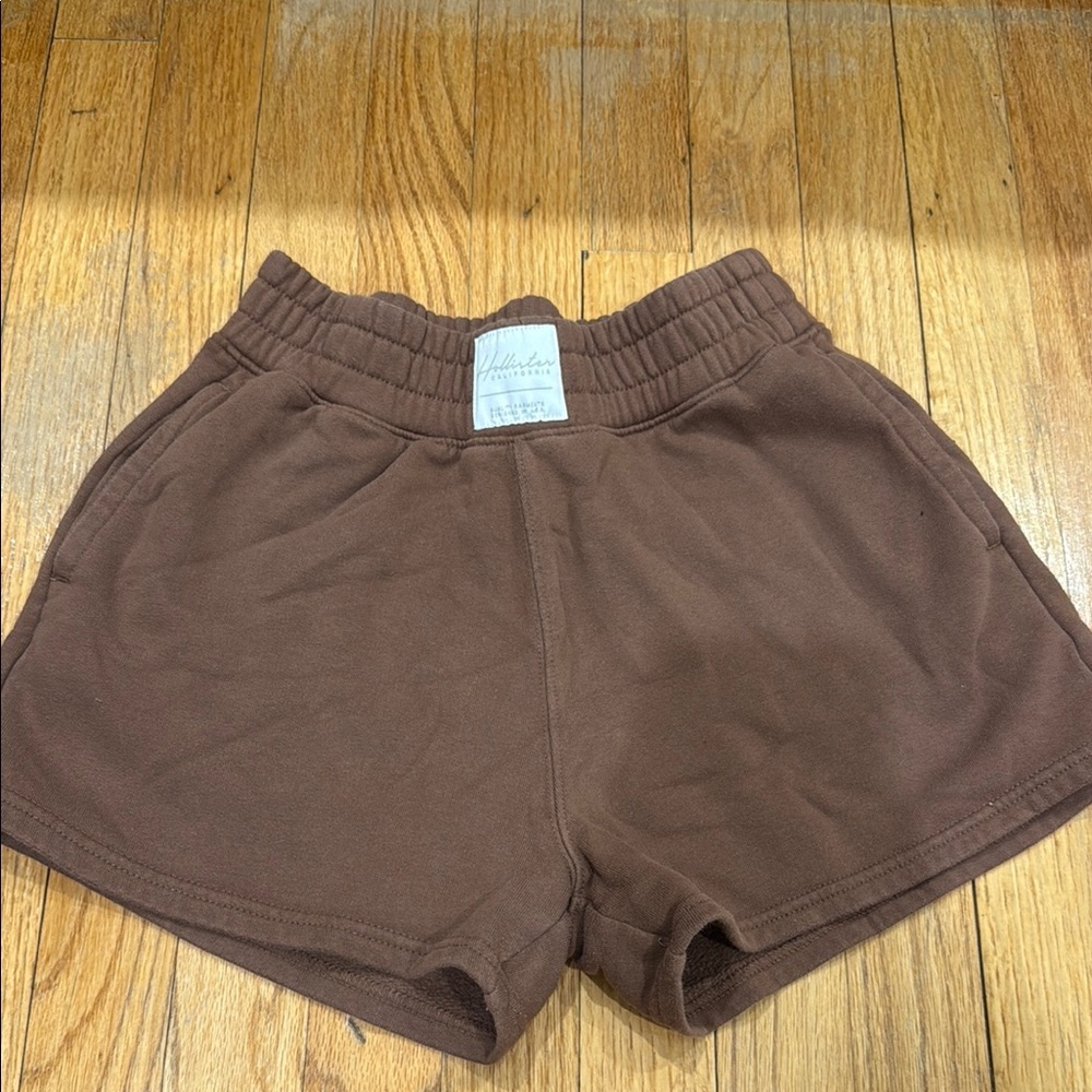 Hollister brown shorts